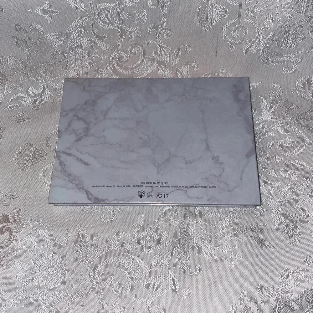 NWT PÜR SOIRÉE DIARIES Neutral Eyeshadow Palette - Picture 3 of 3